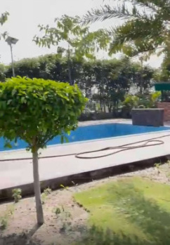 Farmhouse Land in Greater Noida