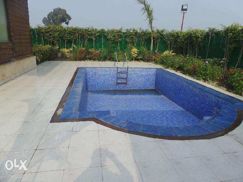 1 RK Farm House for Sale in Sector 88, Faridabad (9070 Sq.ft.)