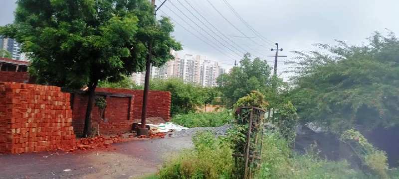 Govt Approved Noida Authority Plots