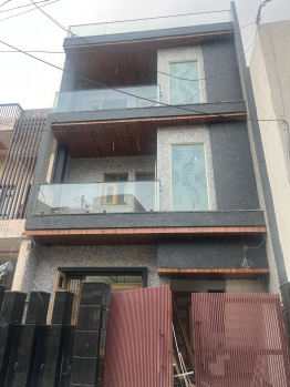 Individual Houses for Sale in Model Town, Yamunanagar (2700 Sq.ft.)