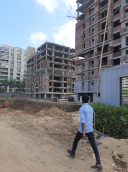 3 BHK Flats & Apartments for Sale in Vesu, Surat (2200 Sq.ft.)