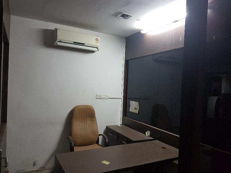 Office Space for Rent in Alkapuri, Vadodara (2700 Sq.ft.)