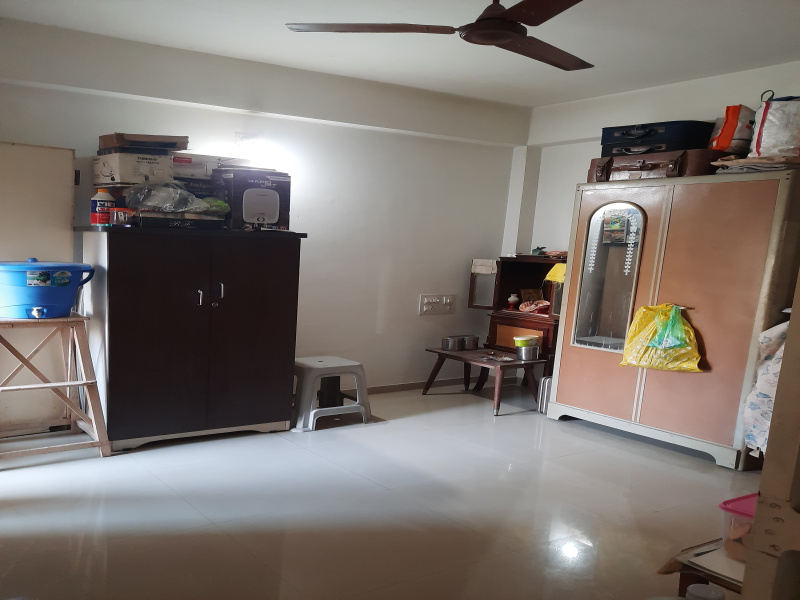 2bhk flat for sale in gated society with many amenities