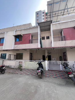 Semi Furnished 3bhk Flat rent in posh area