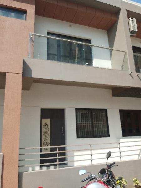 4 BHK Individual Houses / Villas for Rent in Manjalpur, Vadodara (1500 Sq.ft.)