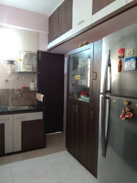 2bhk flat for sale in makarpura