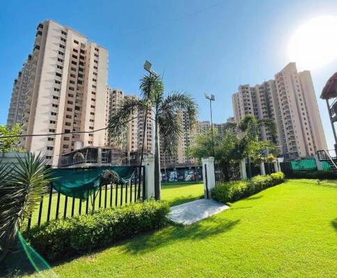 2 BHK Flats & Apartments for Sale in Gautam Buddha Nagar (790 Sq.ft.)