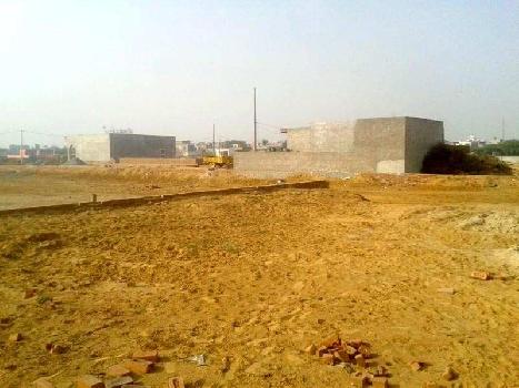 Available Plot For Sale in Well Develop Area