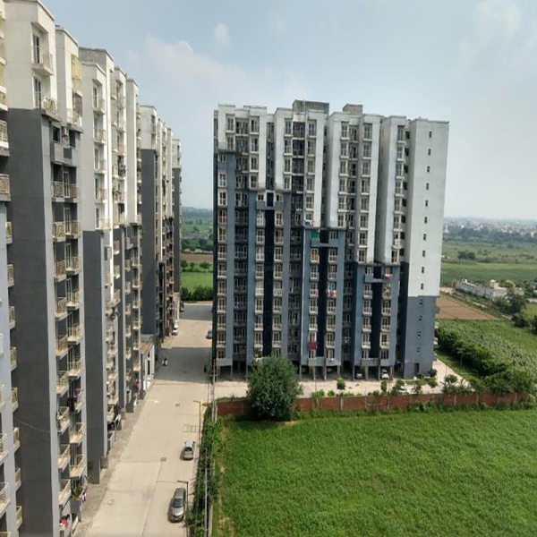 2 BHK Flats & Apartments for Sale in NH 24 Highway NH 24 Highway, Ghaziabad (950 Sq.ft.)