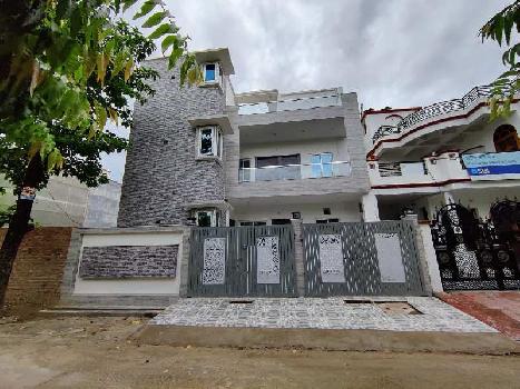 5 BHK Individual Houses / Villas for Sale in Gomti Nagar, Lucknow (4400 Sq.ft.)