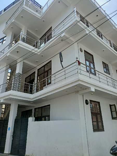 6 BHK Flats & Apartments for Sale in Avas Vikas, Rishikesh (100 Sq. Yards)