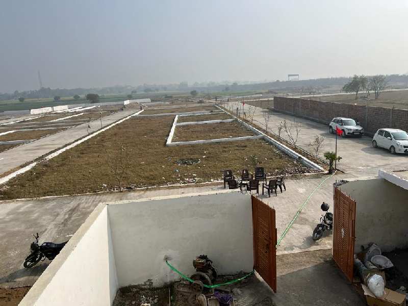 Property for sale jewer hamidpur Tpoint The Grand city 650 gaj Plot 88.50 Lac