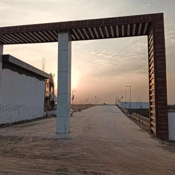 Property for sale vedic village yamuna expressway Solara 125 gaj Plot 37.50 lac