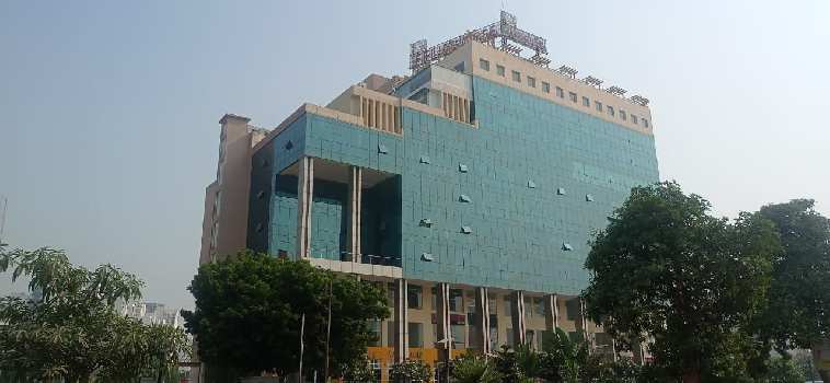 820 Sq.ft. Office Space for Rent in Ansal API Sushant Golf City, Lucknow