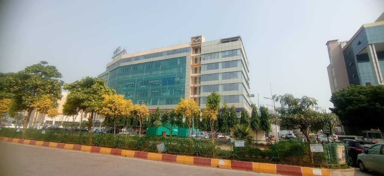 700 Sq.ft. Office Space for Rent in Ansal API Sushant Golf City, Lucknow