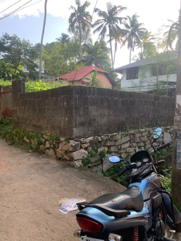 Ideal Property Hardly 200 Mtrs From NH @ Pongumoodu, Ulloor, Trivandrum
