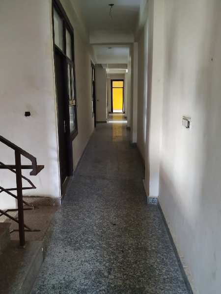 1 BHK Builder Floor for Sale in Sarfabad, Noida (550 Sq.ft.)