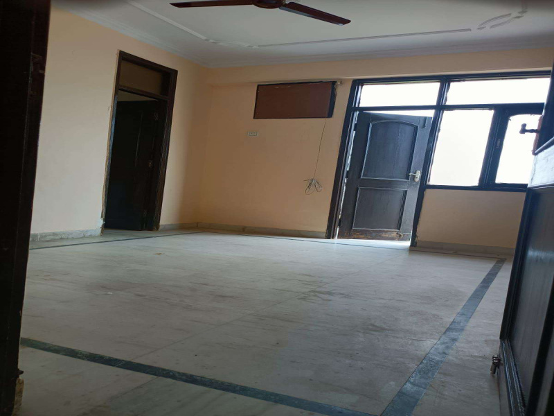 3 BHK Flats & Apartments for Sale in Sector 12, Dwarka, Delhi (1705 Sq.ft.)