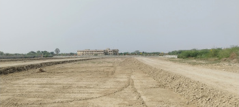 Plout for sale in chata govardhan Rode
