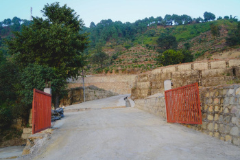 Residentiol plout/farm house for sale