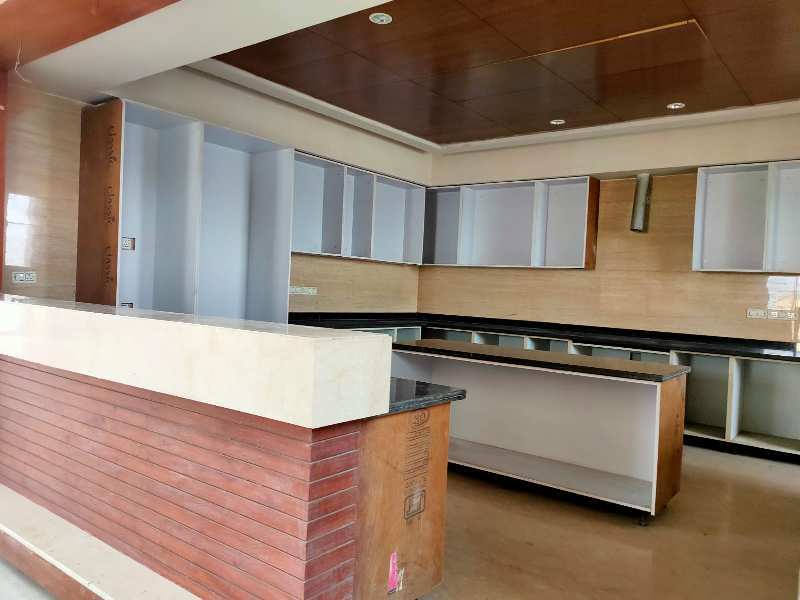 8500 Sq.ft. Penthouse for Sale in Sector 50, Noida