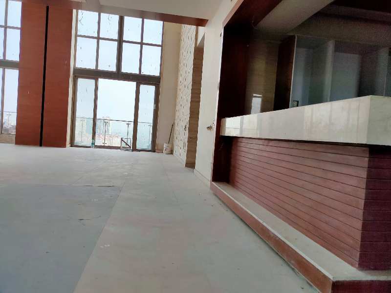 8500 Sq.ft. Penthouse for Sale in Sector 50, Noida