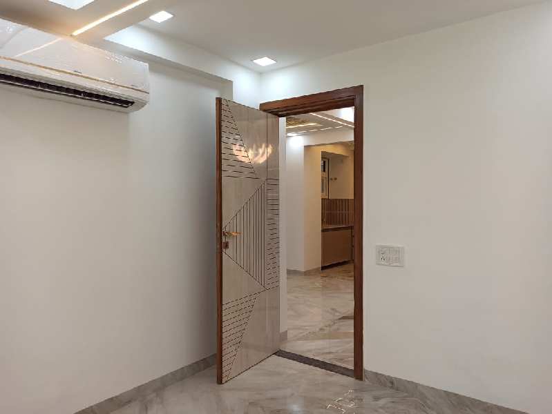 3 BHK Flats & Apartments for Sale in Sector 5, Dwarka, Delhi (1800 Sq.ft.)