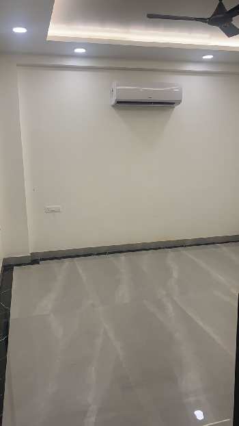 4 BHK Builder Floor for Sale in Sector 12, Dwarka, Delhi (400 Sq. Yards)