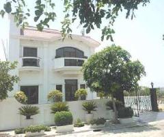 Beautiful Individual house in Roop Nagar For Sale