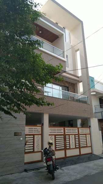 6 BHK Individual Houses / Villas for Sale in Adajan Honey Park, Surat (150 Sq. Yards)