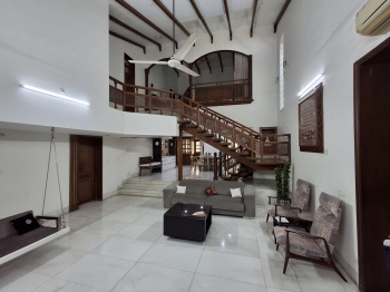 6000 Sq.ft. Hotel & Restaurant for Rent in Vesu, Surat