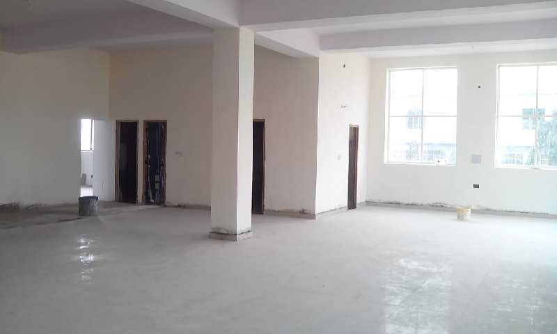 5000 Sq.ft. Factory / Industrial Building for Sale in Sector 83, Noida