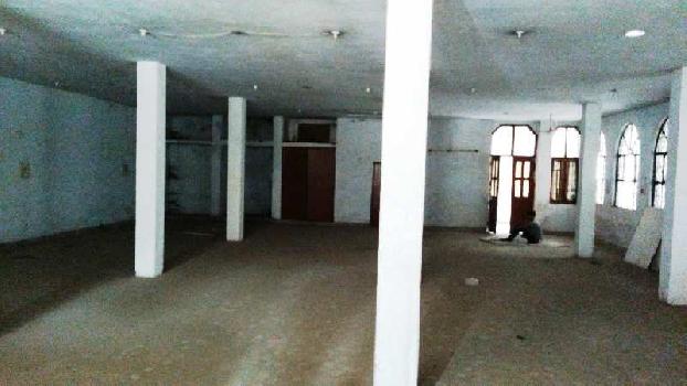 Showroom for rent at Seelampur