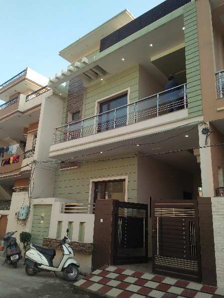 4 BHK Individual Houses / Villas for Sale in Banga, Shahid Bhagat Singh Nagar (2500 Sq.ft.)