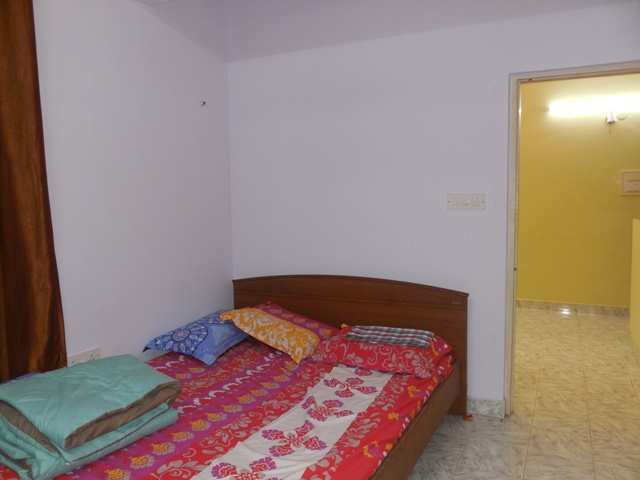 1 Bhk 50sqmt furnished flat for sale in Candolim, North-Goa.(32L)