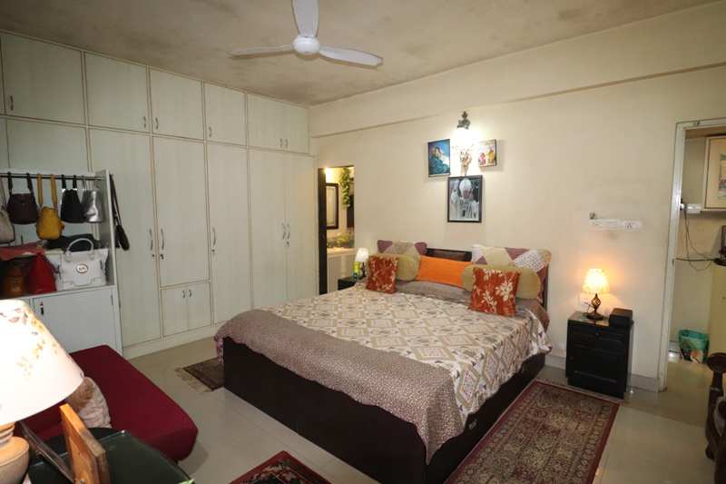 3 Bhk 138sqmt flat Semi-furnished for Sale in Caranzalem, North-Goa. (1.10Cr)