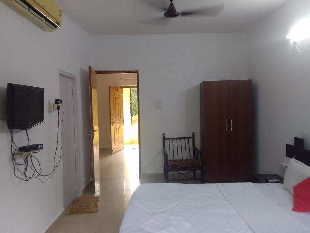 1 Bhk 56sqmt flat for Sale in Vagator, North-Goa. (42L)