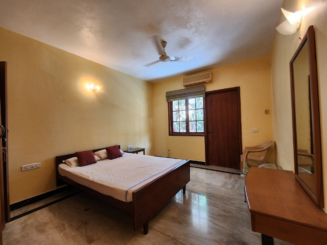 2 Bhk 133sqmt flat for Sale in Miramar-Panjim, North-Goa. (1.95Cr)