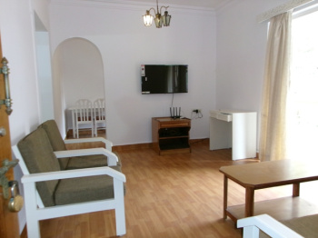 2 Bhk 77Sq.mts flat for Sale in Candolim, North-Goa.(90L)