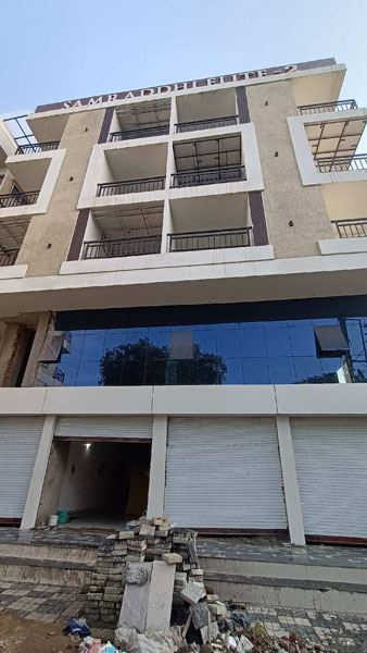3bhk new flat in scheme 103 near choithram mandi