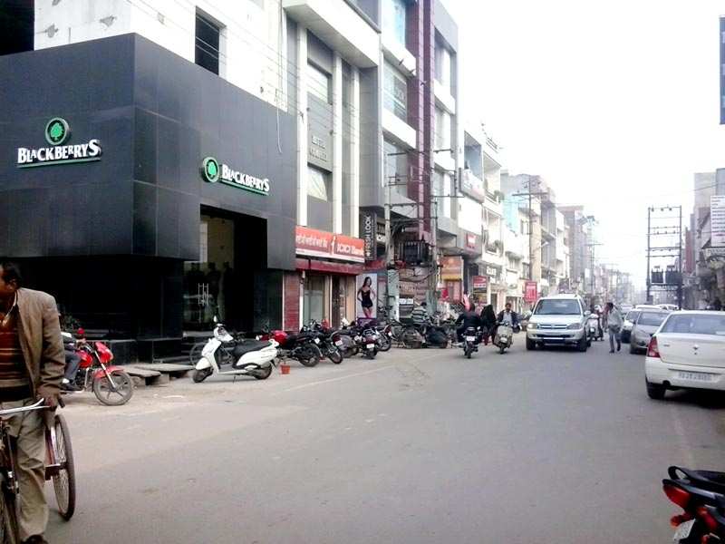 Commercial Showroom On Partap Road