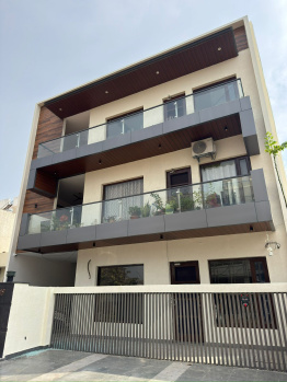 9 BHK Independent House for Sale in Aerocity, Mohali (300 Sq. Yards)