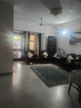 Flats & Apartments for Sale in Sector 37, Chandigarh (350 Sq. Yards)