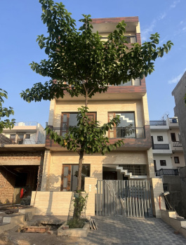 This property newly build triple storey house
