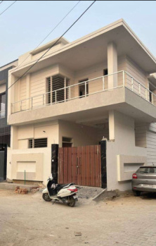 4.71 Marla - Corner House- { 4BHK } Available For Sale..