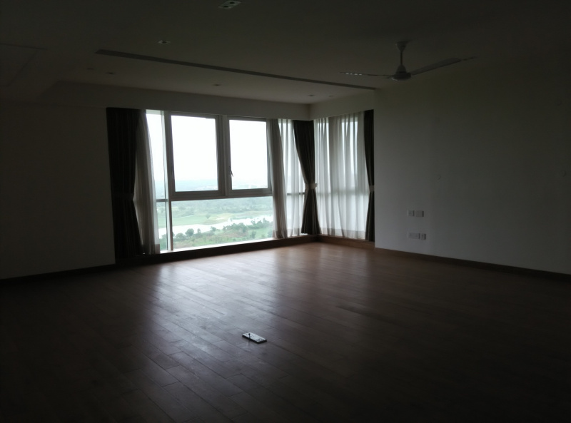 10200 Sq.ft. Penthouse for Sale in Sector 42, Gurgaon