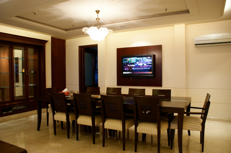 4 BHK Flats & Apartments for Sale in Sector 42, Gurgaon (5600 Sq.ft.)