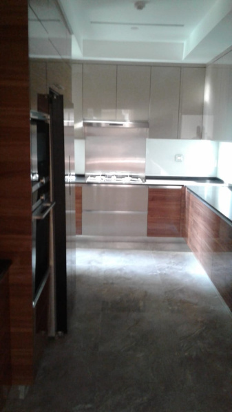 4 BHK Flats & Apartments for Sale in Sector 54, Gurgaon (3200 Sq.ft.)