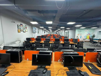 Ready to move office space available for rent in udyog vihar phase 4