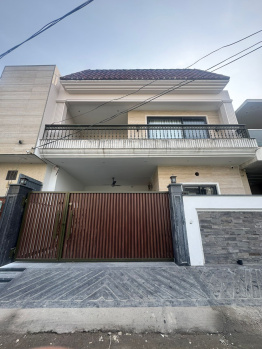 Independent House for Sale in 66 Feet Road, Jalandhar (8 Marla)